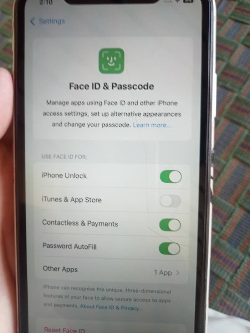 Apple iPhone 11 4