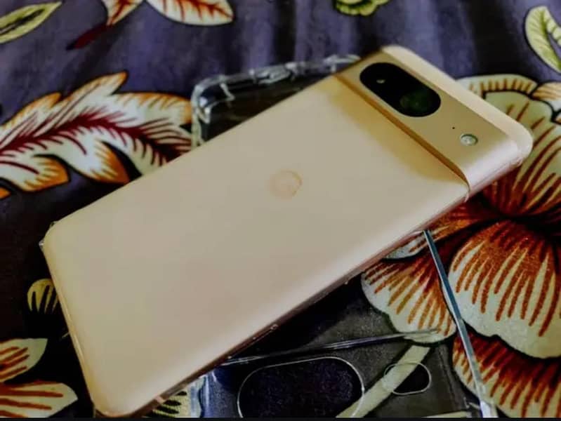 Google Pixel 8 4