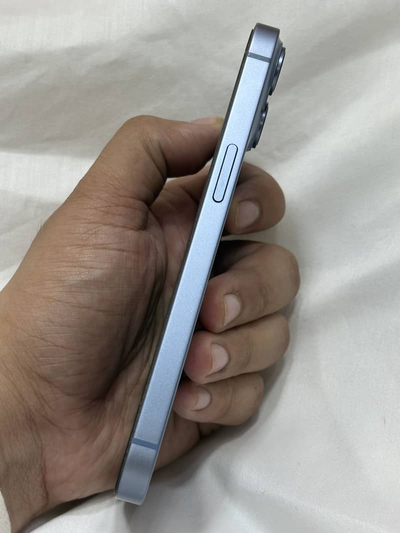 Apple iPhone 14 5