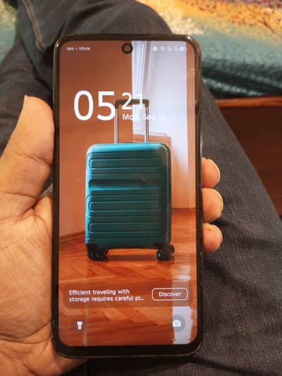 Infinix hot 60i. . . with box 6+6/128. .