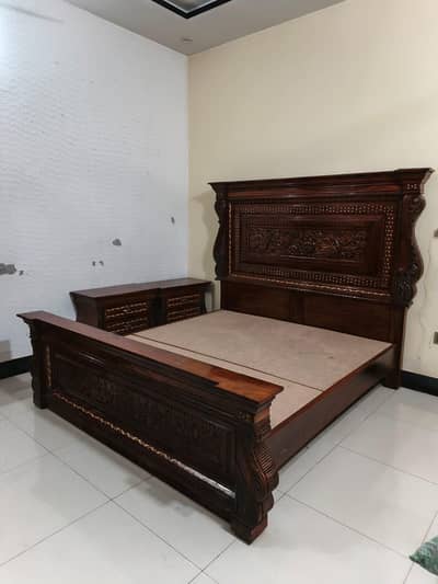 Wooden Bed Set for Sale – Excellent Condition