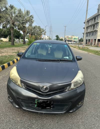 Toyota Vitz 2013 FM PACKAGE 1.0