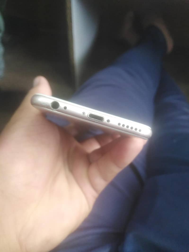 Apple iPhone 6S 2