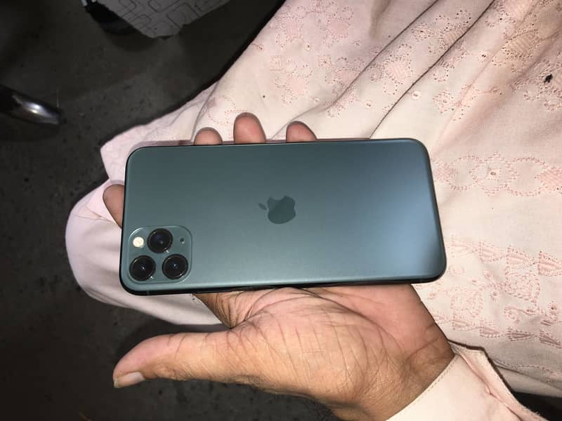 iphone 11 pro max 1