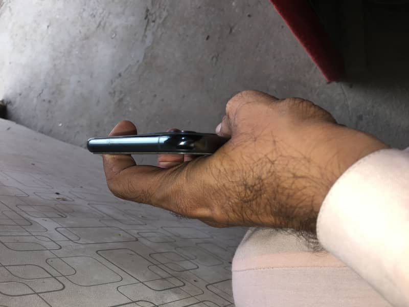 iphone 11 pro max 5