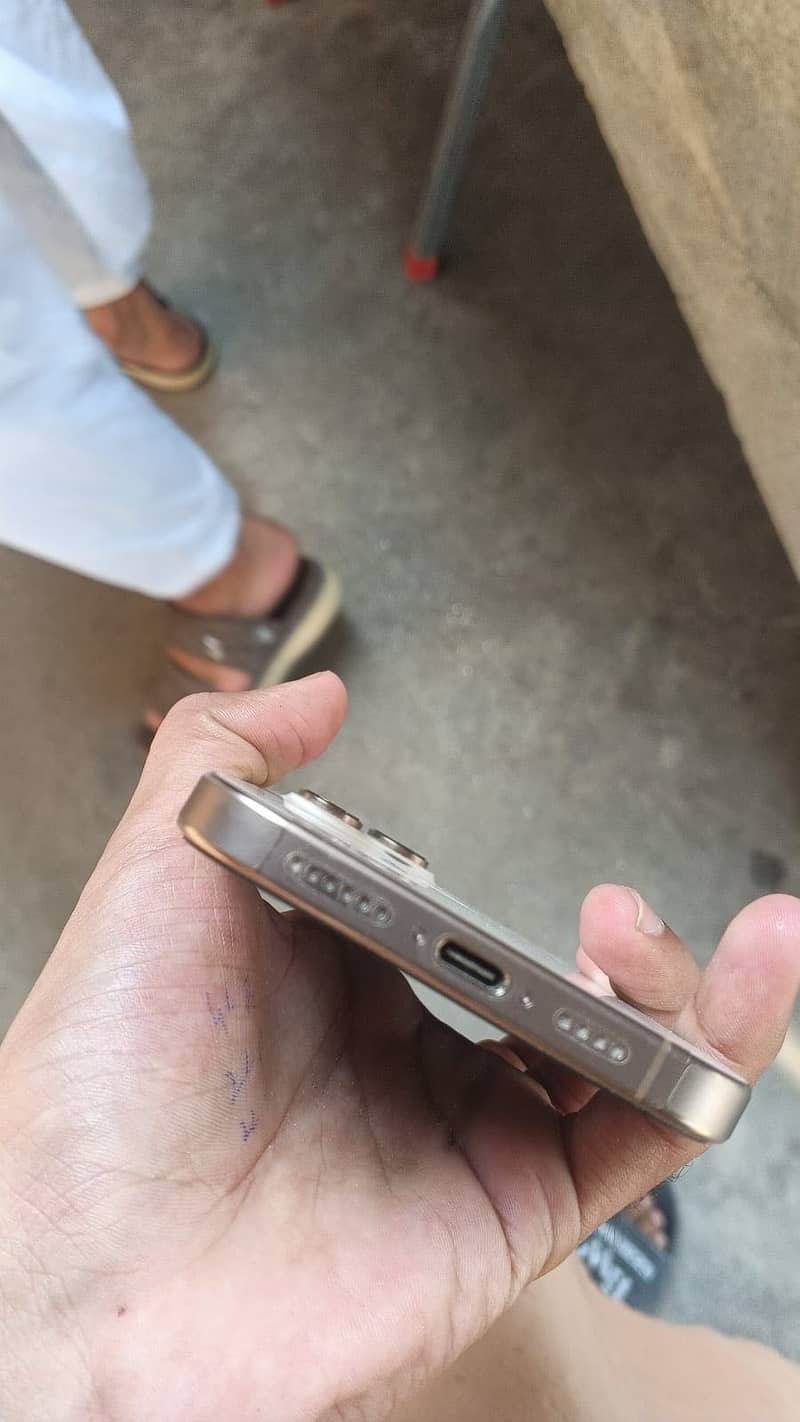iphone 16 pro max 0