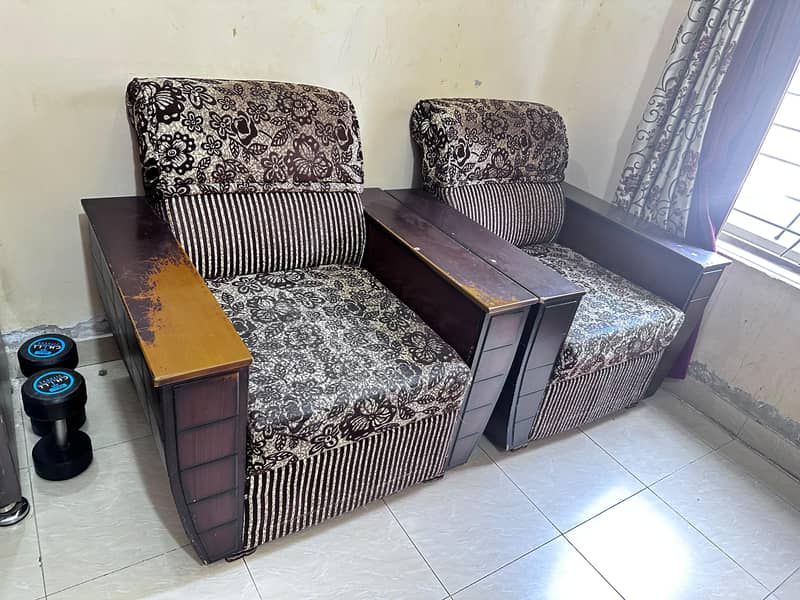 5 seater Durable Sofa 0