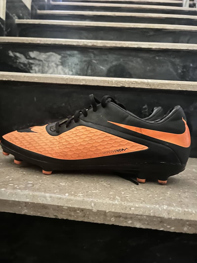 Nike hypervenom 0