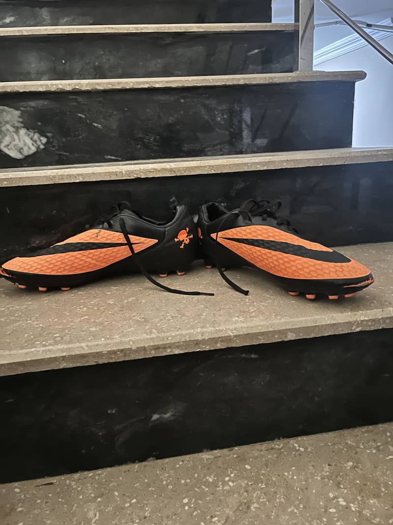 Nike hypervenom 1