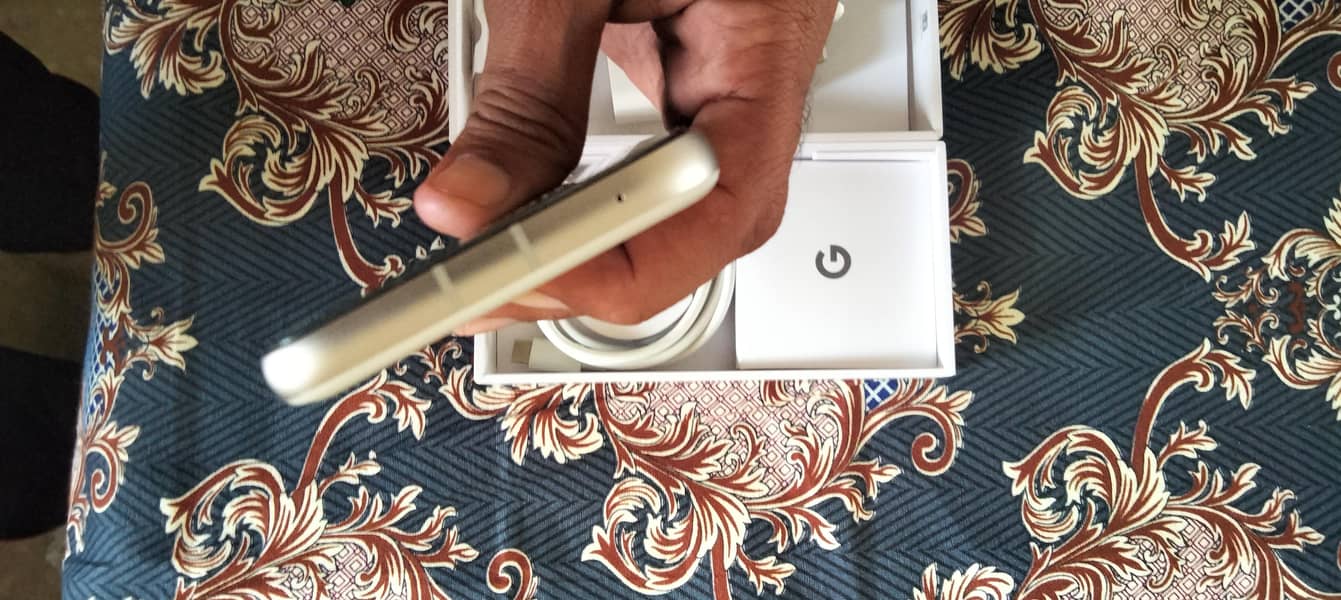 Google Pixel 8a 5