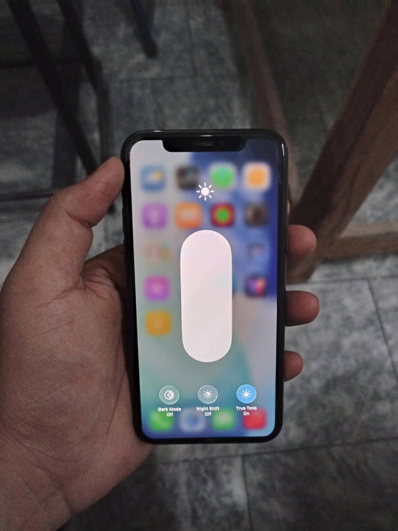 Apple iPhone 11 Pro 8