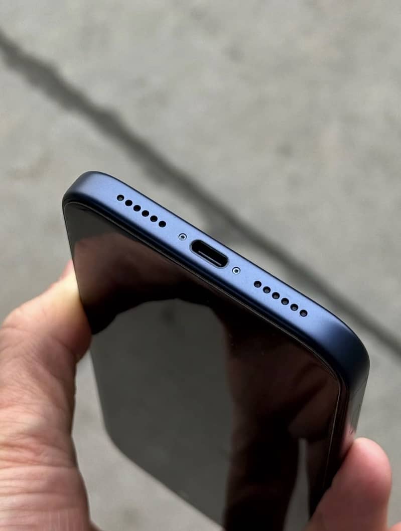 Apple iPhone 17 Pro Max 5
