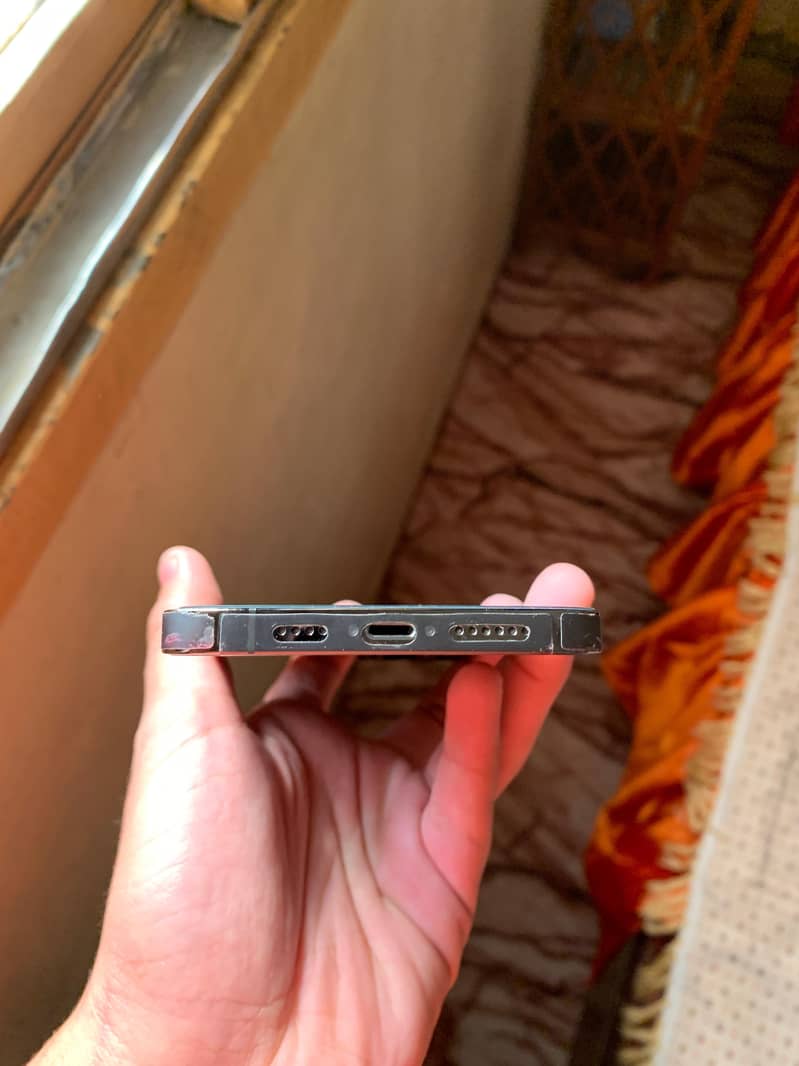 Apple iPhone 13 Pro Max 3