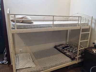 Bunk bed
