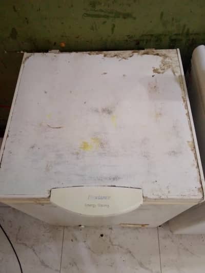energy saver Dawlance freezer