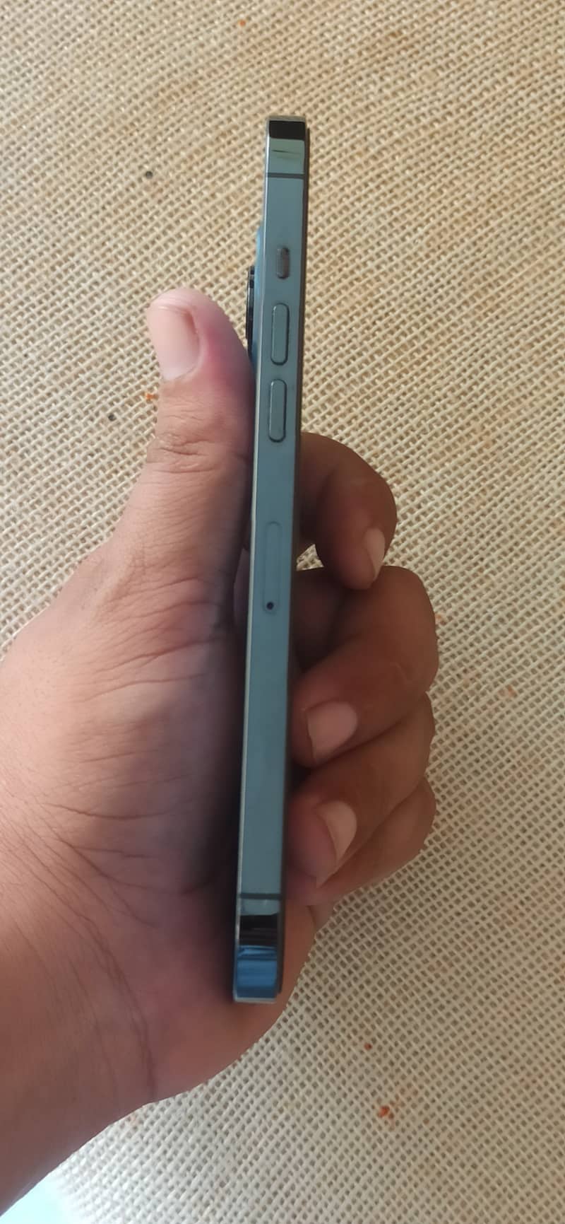 Apple iPhone 12 Pro Max 3