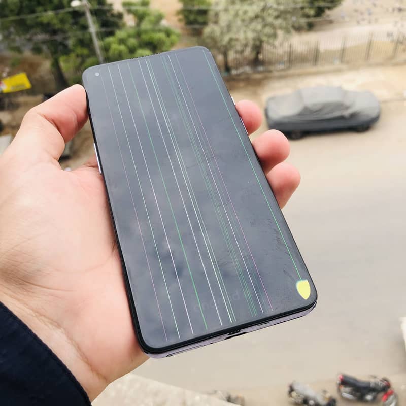 One Plus 9 5G 4