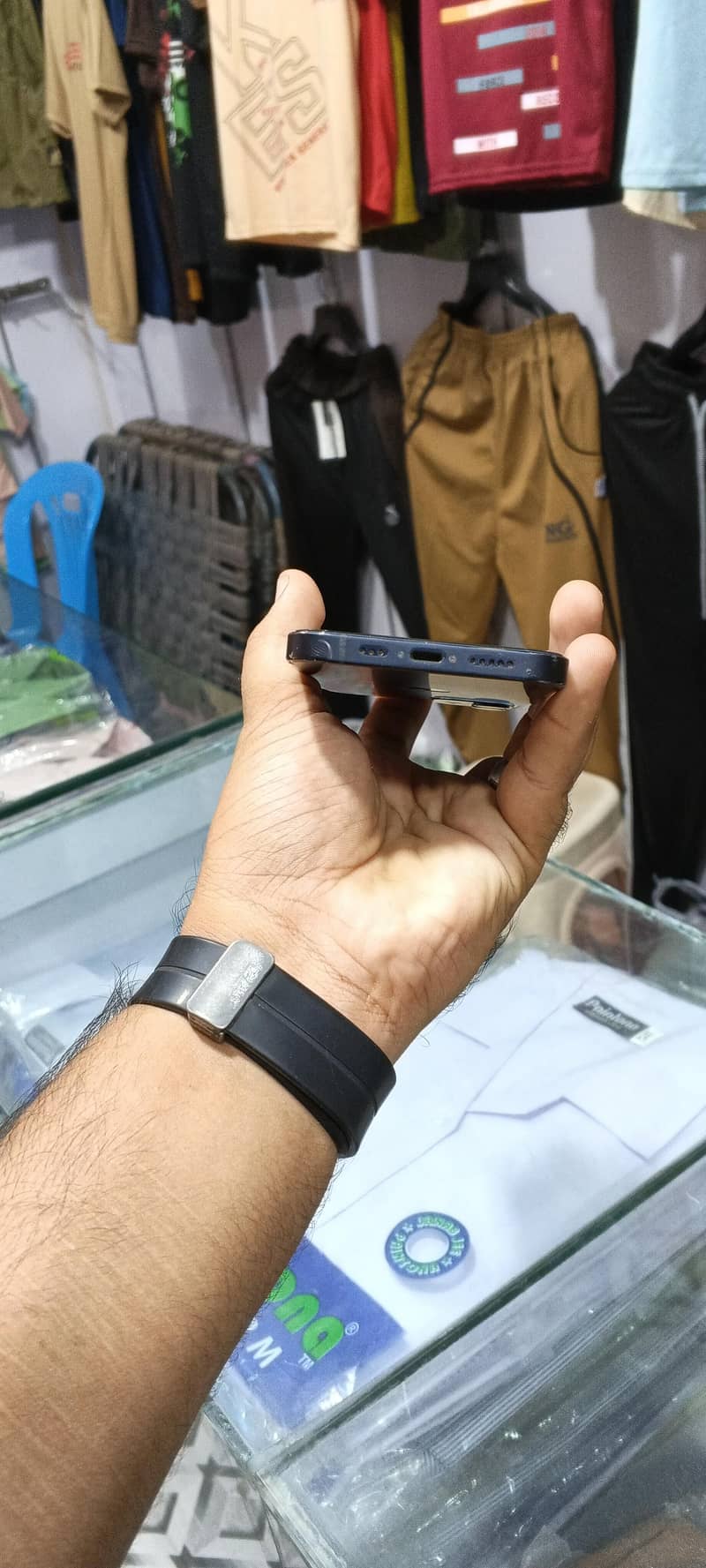 Apple iPhone 12 2