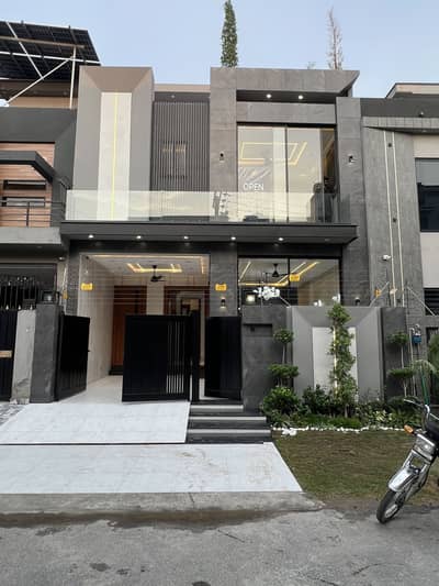 5 marla beautiful house for sale in central park housing society lahore