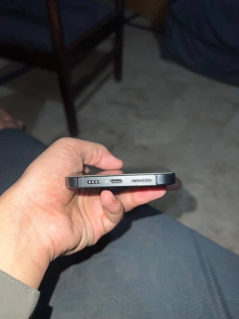 Apple iPhone 13 Pro Max 1
