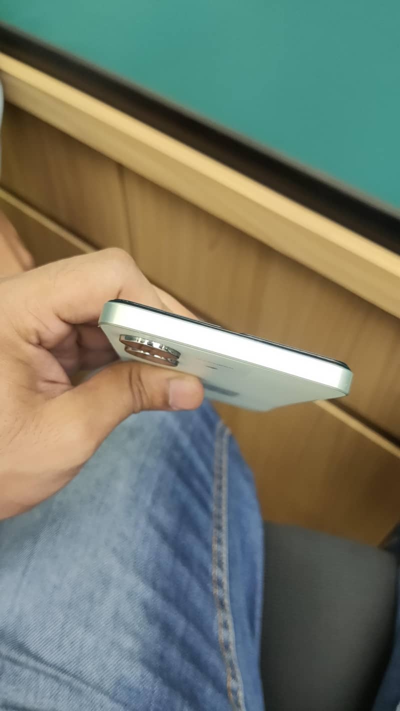Realme Note 60x 2