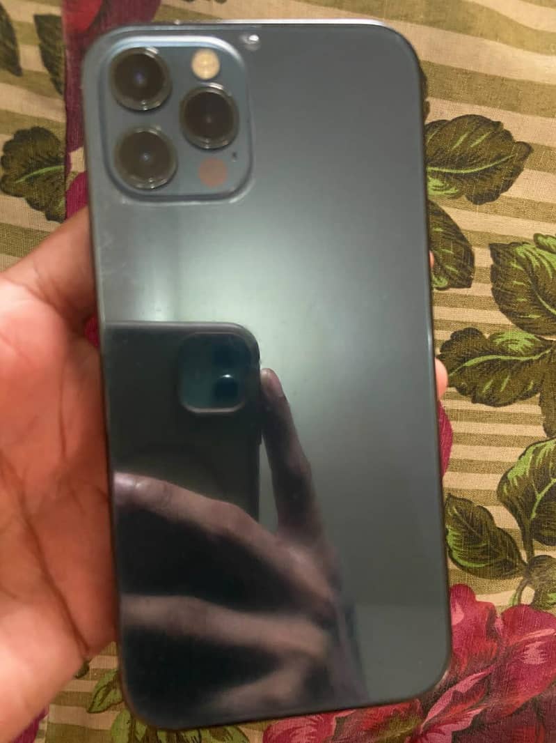 Apple iPhone 12 Pro 1