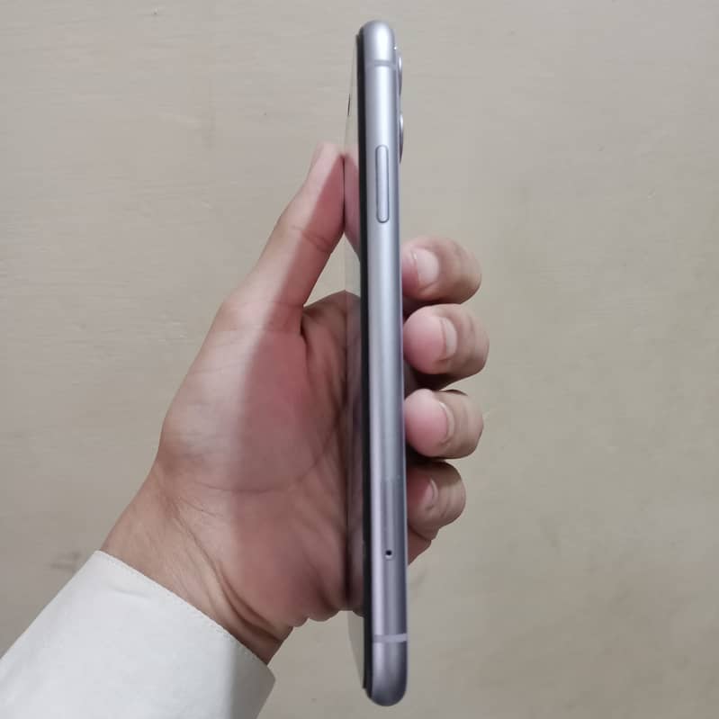 Apple iPhone 11 1