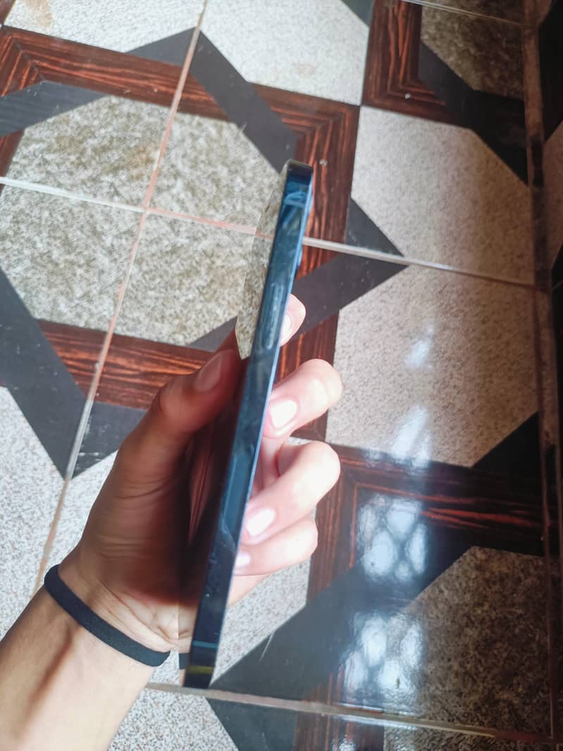 Apple iPhone 12 Pro 3