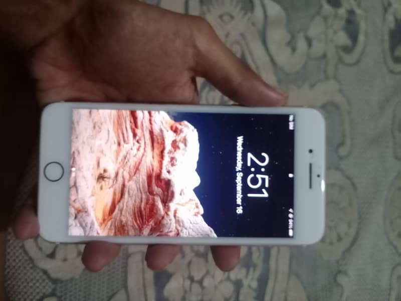Apple iPhone 7 Plus 2