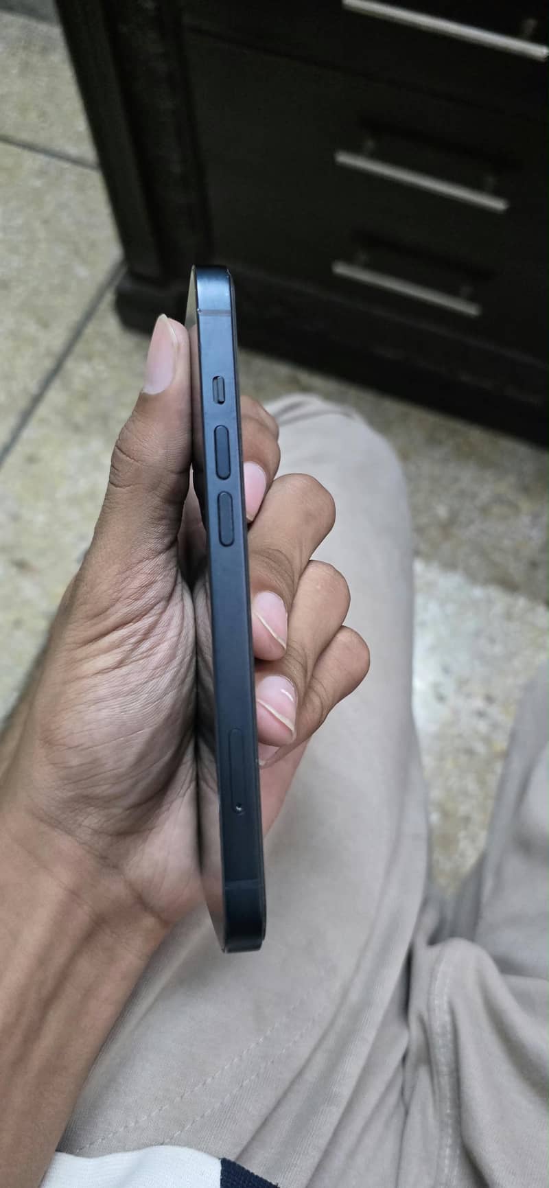 Apple iPhone 13 8