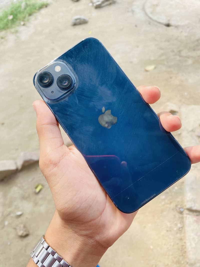 Apple iPhone 13 10