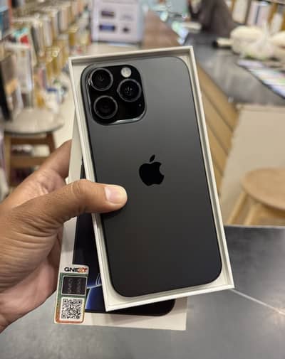 IPhone 16 Pro Max 256Gb Black Titanium — PTA Approved