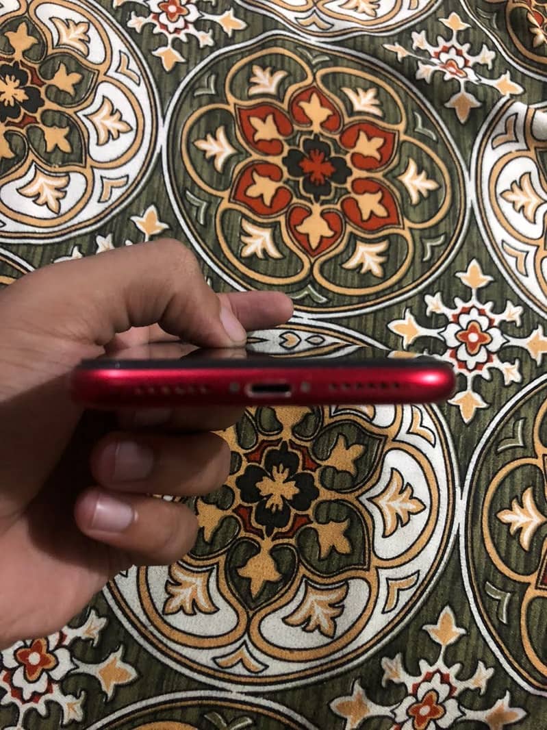 Apple iPhone 11 0