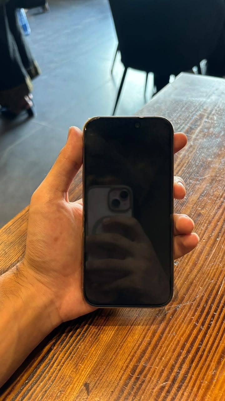 Iphone 16 pro 1