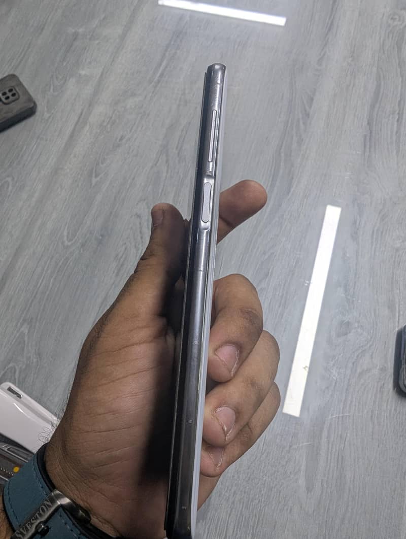Xiaomi Redmi Note 9S 3