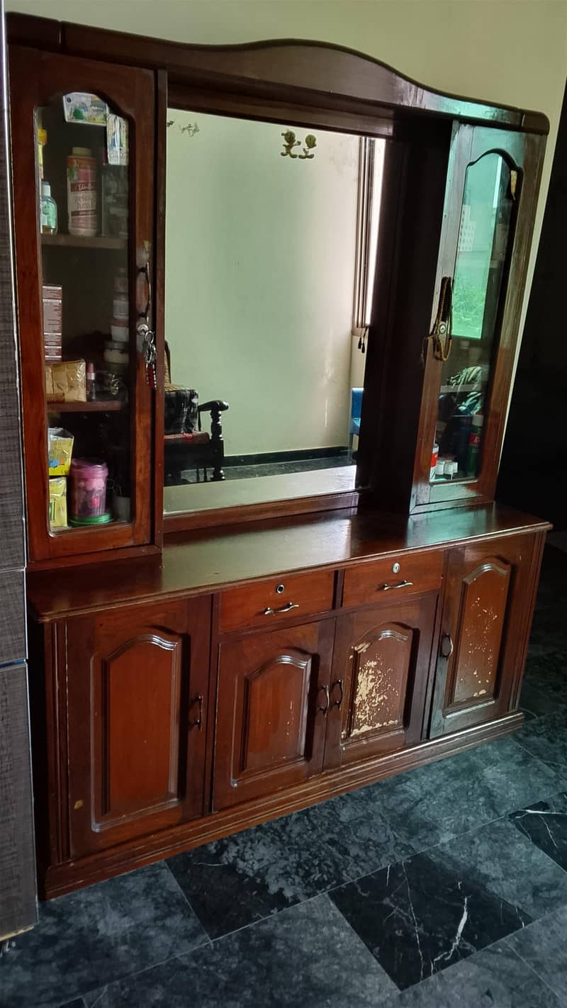 dressing table 0