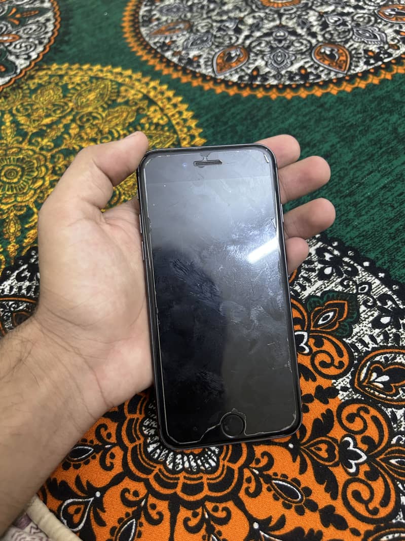Apple iPhone 8 0