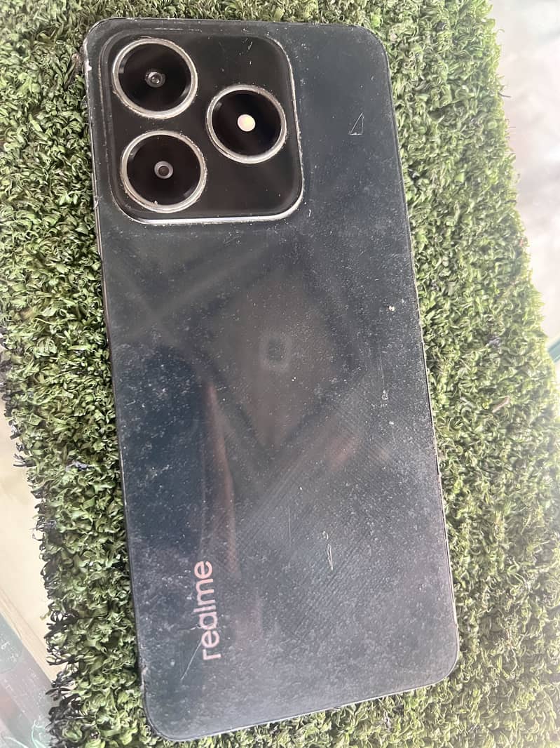 Realme C61 2