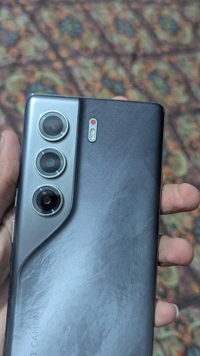 Tecno CAMON 40 Pro