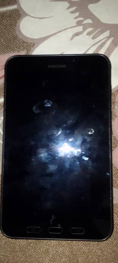 Samsung tablet - Nine months used  - Good condition