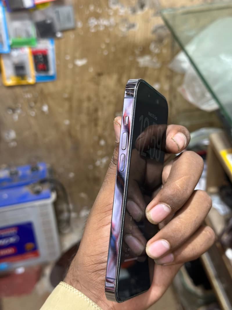 Apple iPhone 14 Pro 3