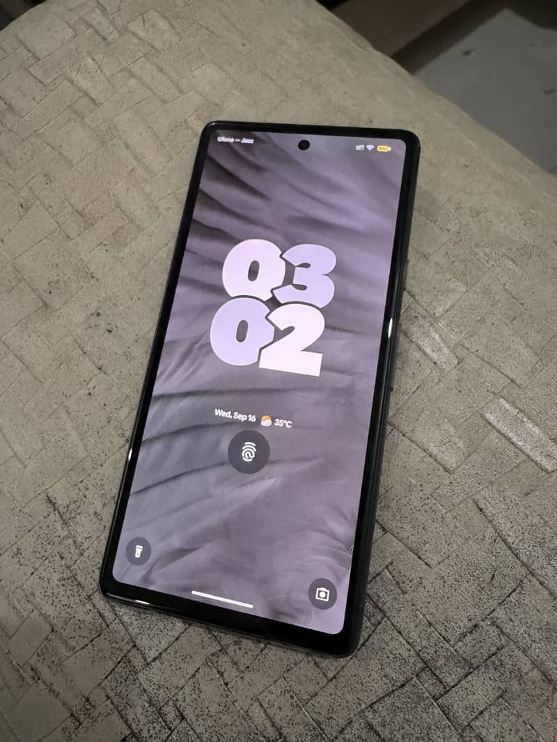 Google Pixel 7a 1