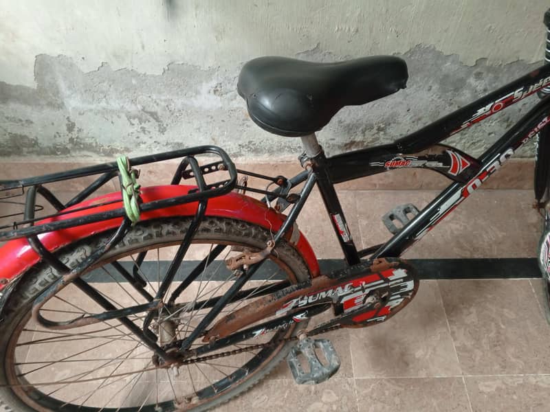 CONDITION 10/9 USED 4