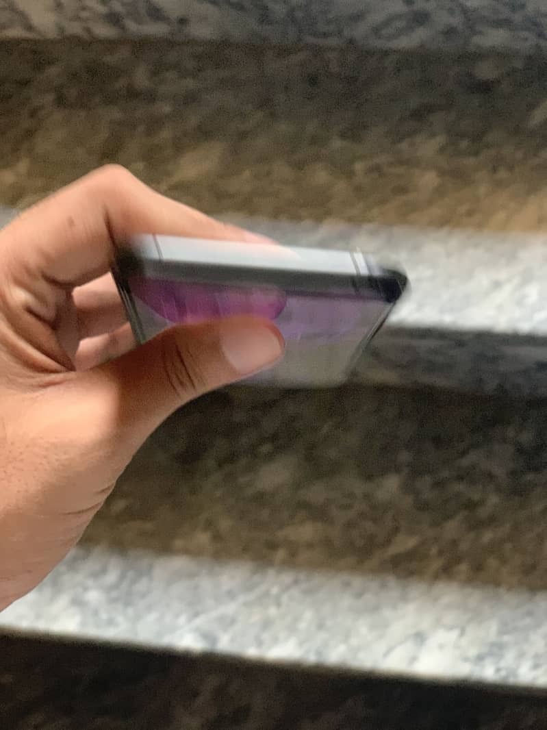 Apple iPhone 11 Pro 3