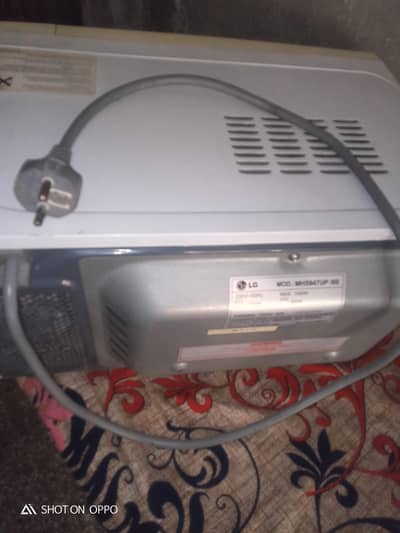 oven for sale new condition boht kam use hua ha