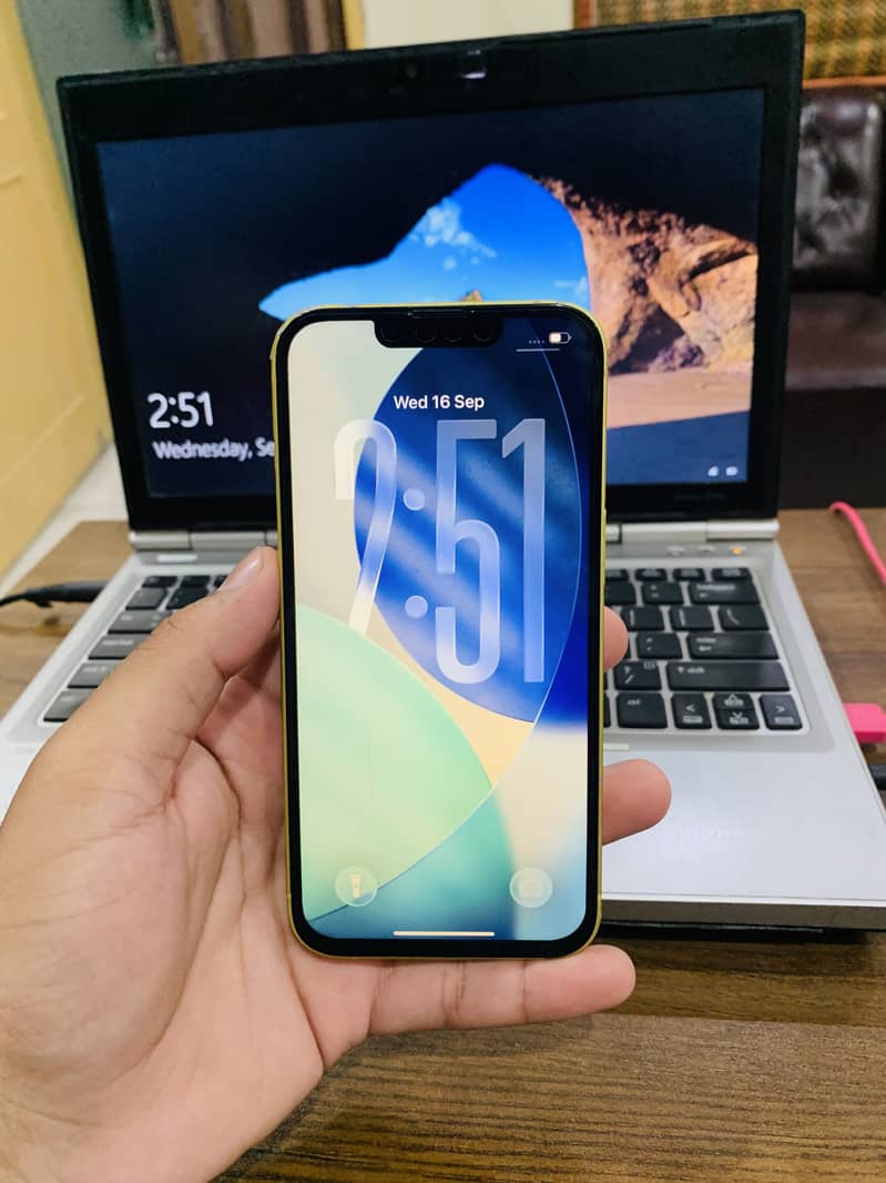 Apple iPhone 14 7