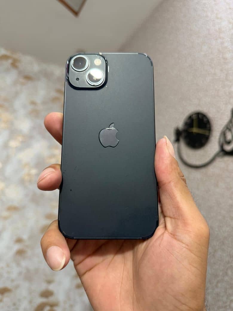 Apple iPhone 13 1