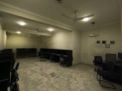 Good On Excellent Location 750 Square Feet Building For Sale In Saddar