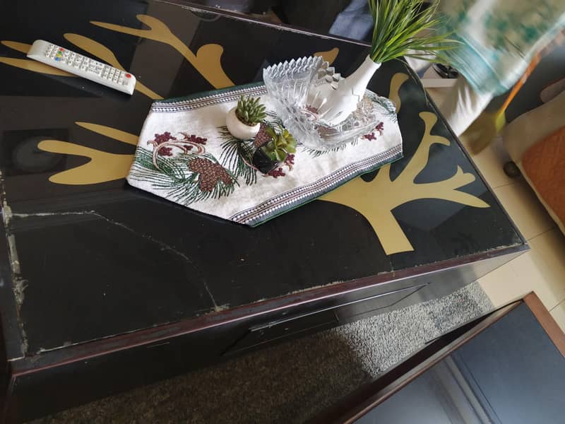 Center table 1