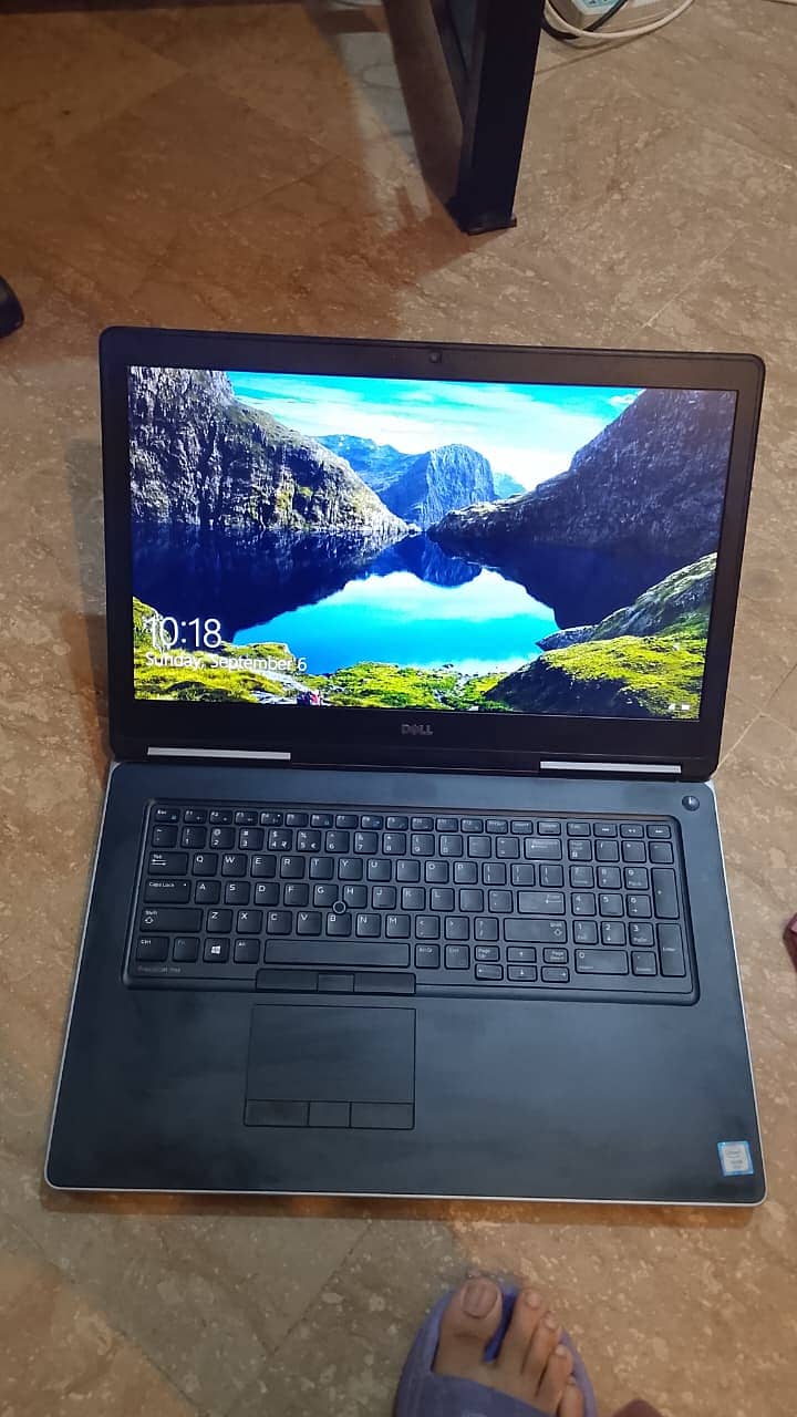 Dell Precision 7720 4